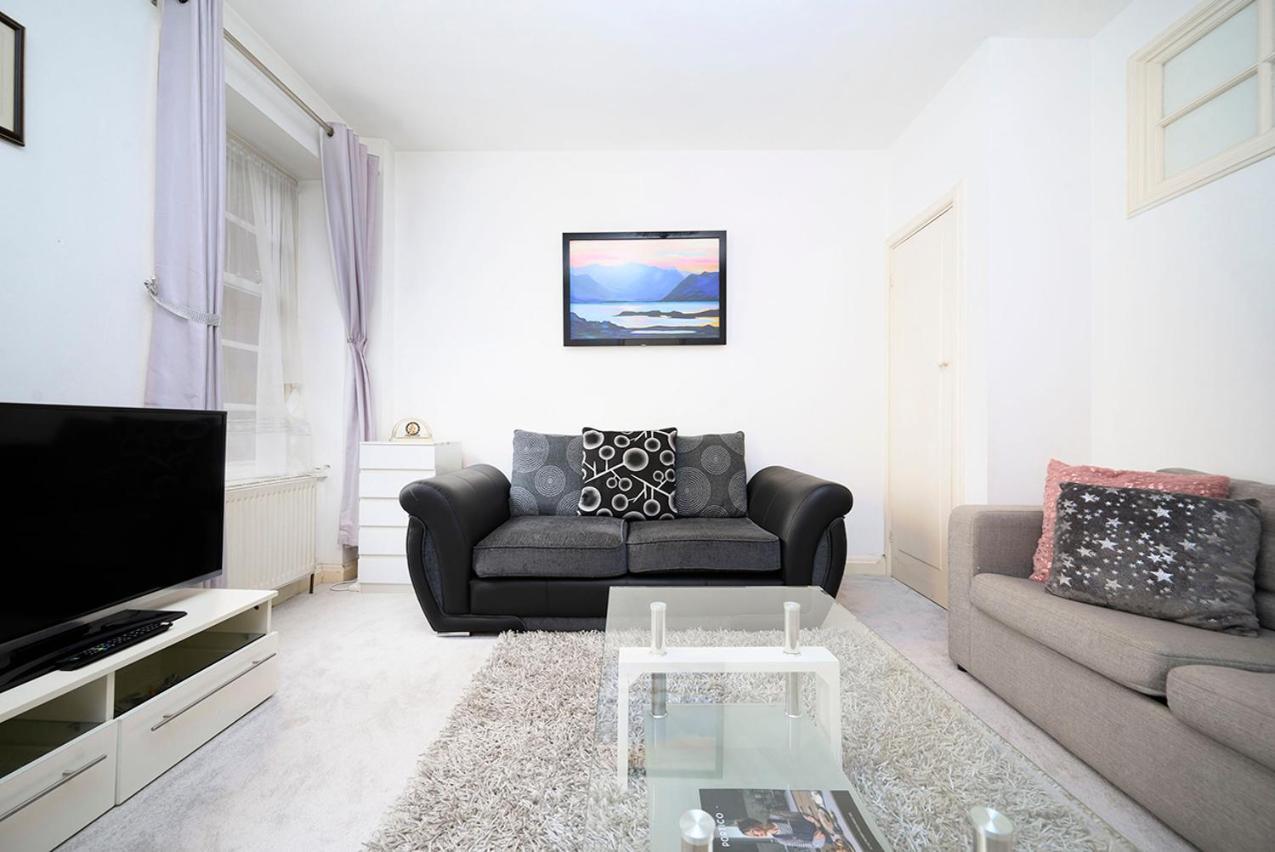 Westminster Flat For Families & Business Travelers, Steps To Landmarks! Apartamento Londres