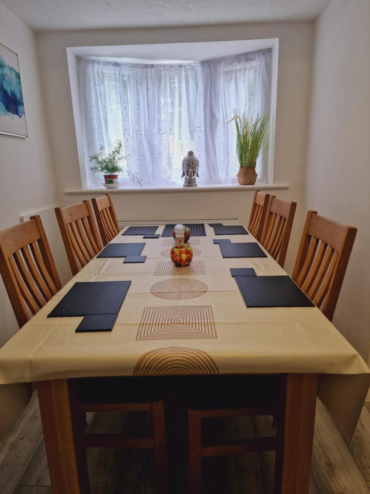 Cosy 2 Bedroom - Greenwich Apartment London