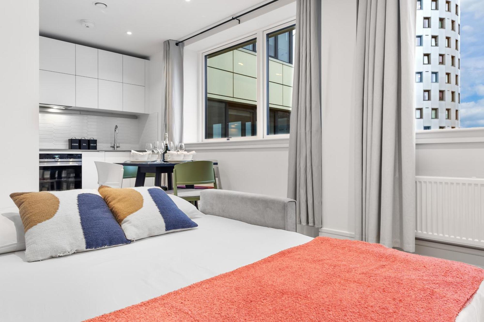 Appartement Stylish Retreats On Olympic Way Londen