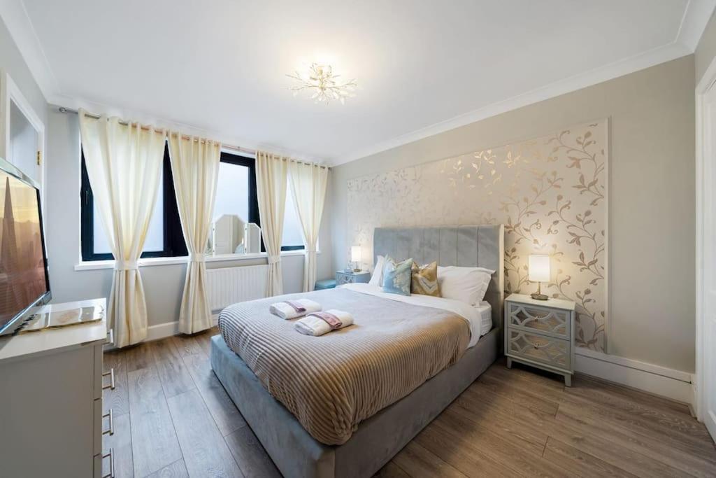 The Ivy - Spacious 3-bed Apartment