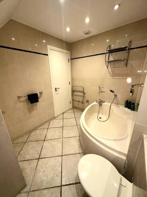 Stunning Duplex Penthouse With Shard Views London