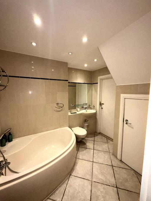 Stunning Duplex Penthouse With Shard Views Apartment London