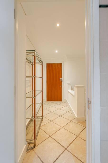 Stunning Duplex Penthouse With Shard Views Apartment