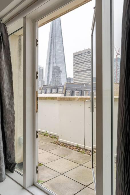 Stunning Duplex Penthouse With Shard Views *