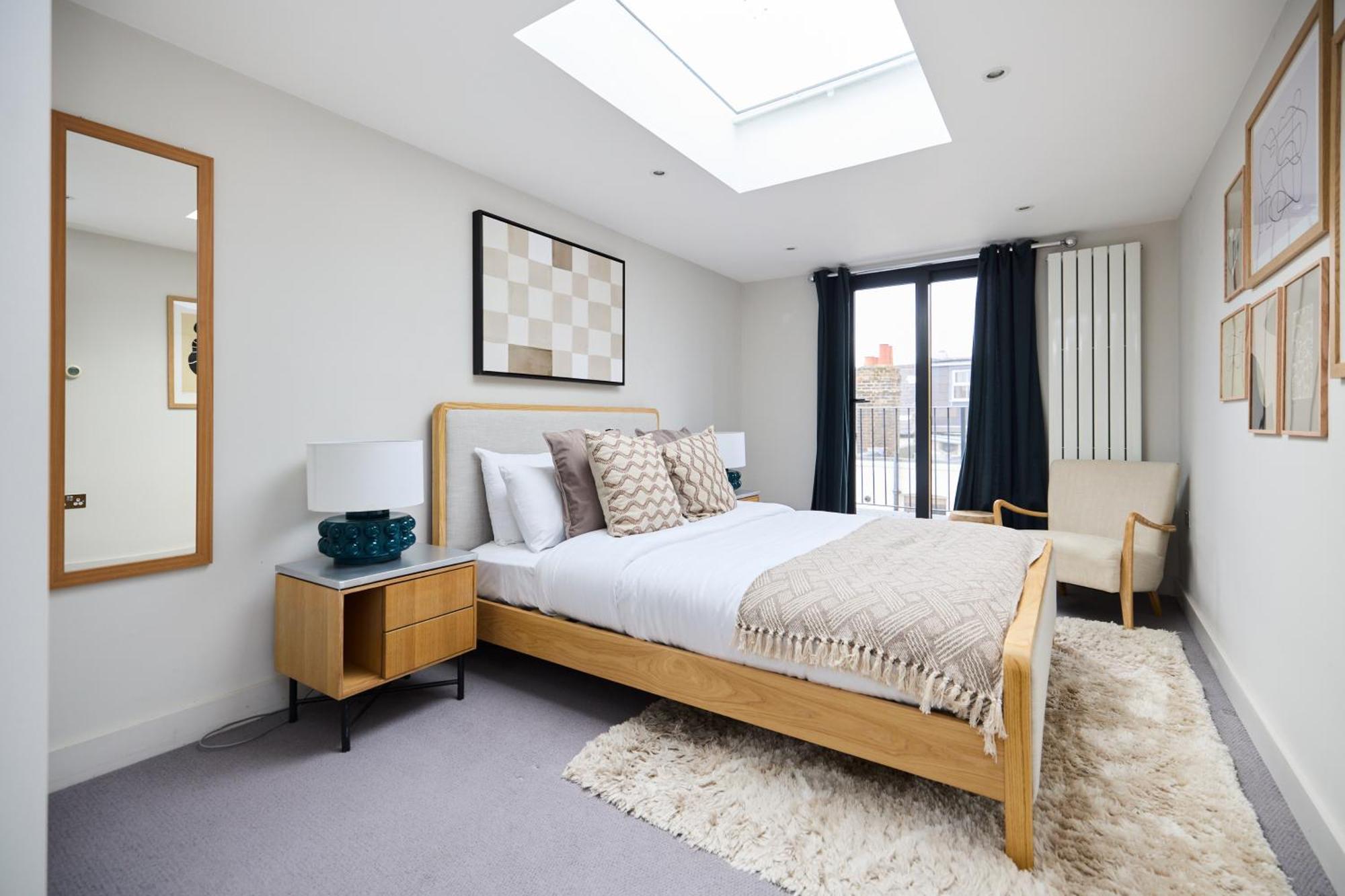 The Fulham Classic - Spacious 4bdr House With Balcony And Garden Apartment