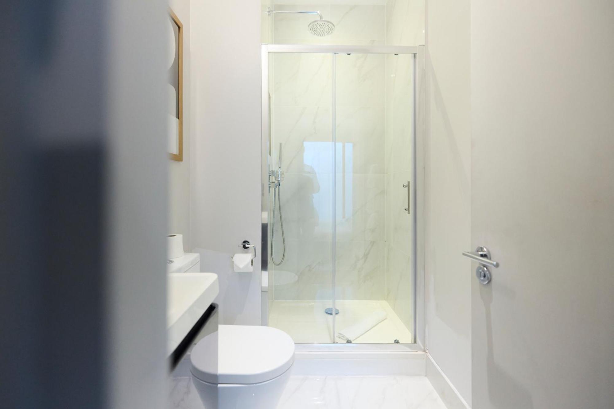 The Fulham Classic - Spacious 4bdr House With Balcony And Garden