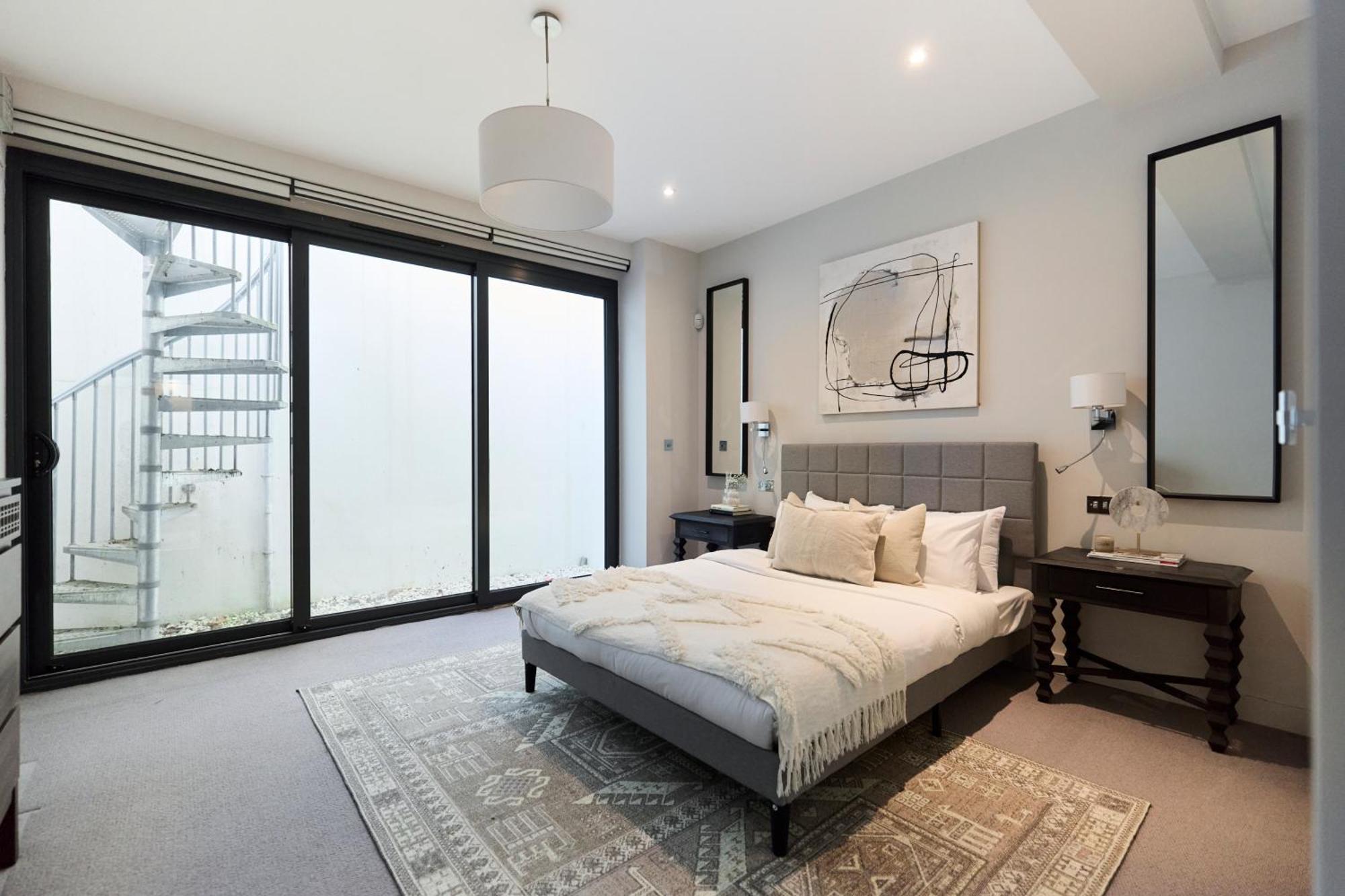 Apartment The Fulham Classic - Spacious 4bdr House With Balcony And Garden London