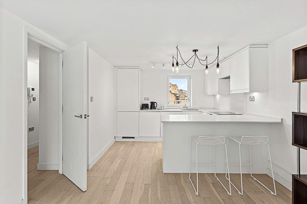 Relay Belgravia 23 Apartment