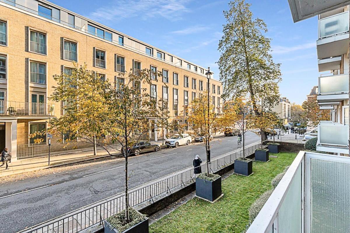 Relay Urban Charm Chelsea Apartment