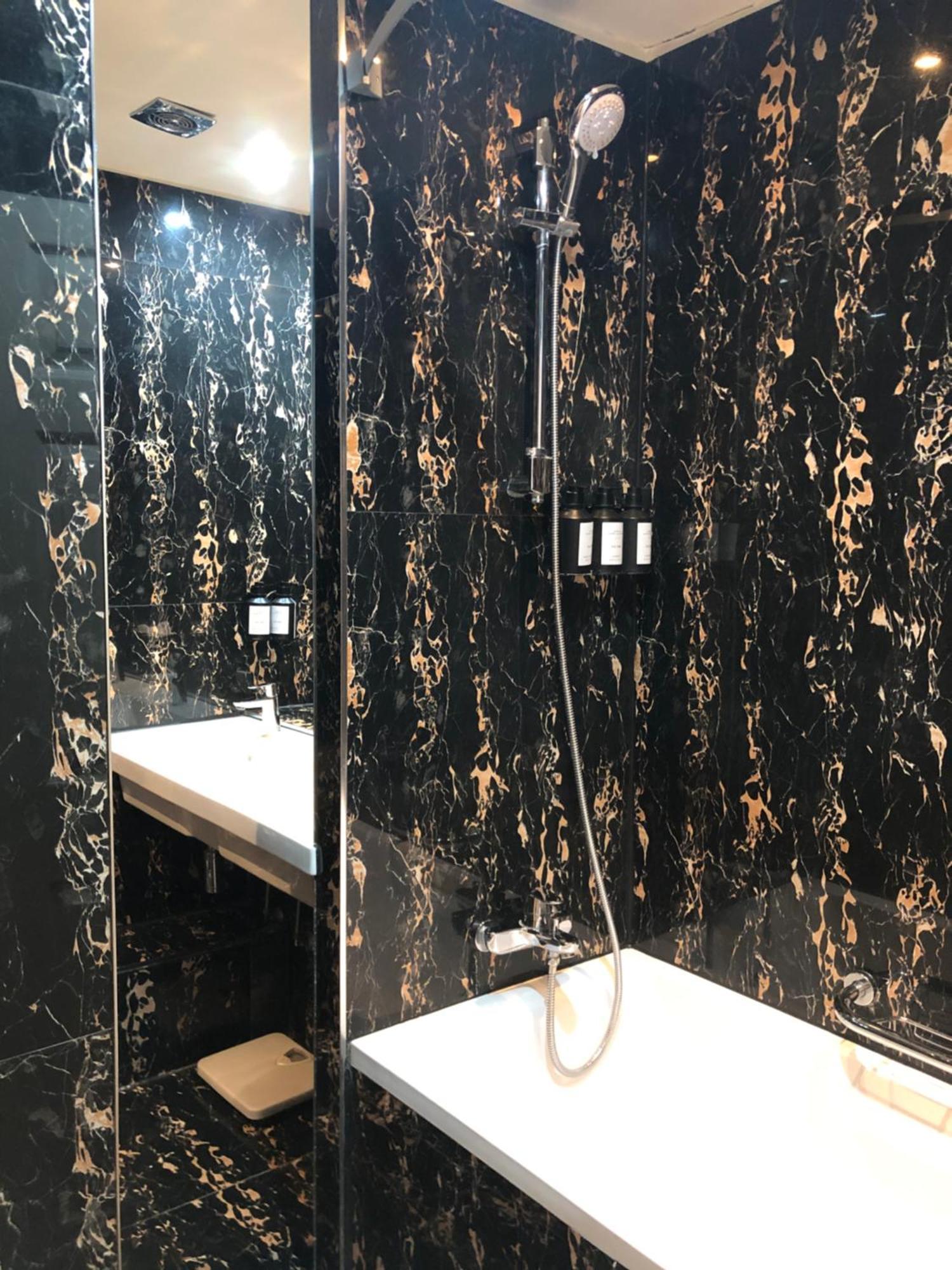 Hotel The Leonard 4*