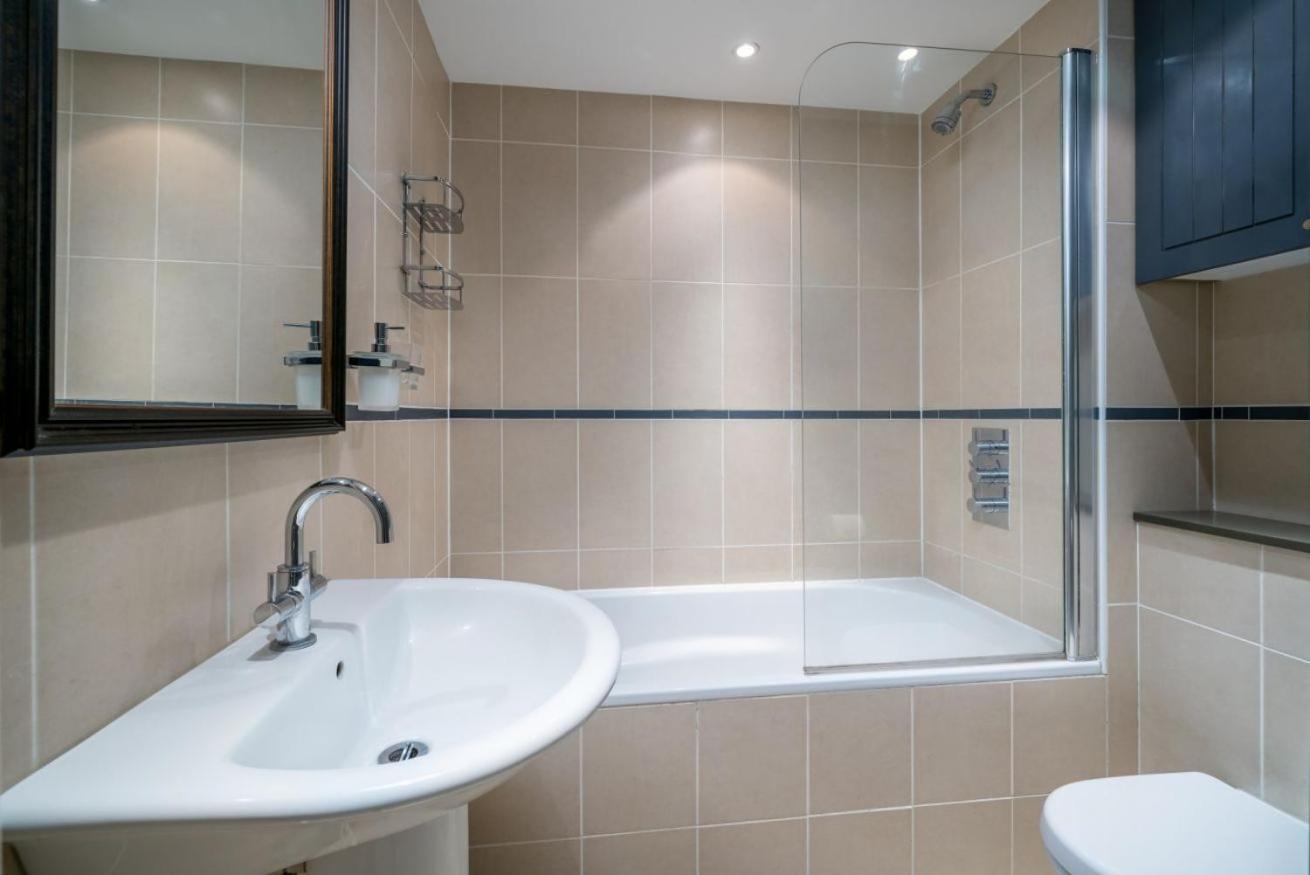 Captivating Flat In Fulham *