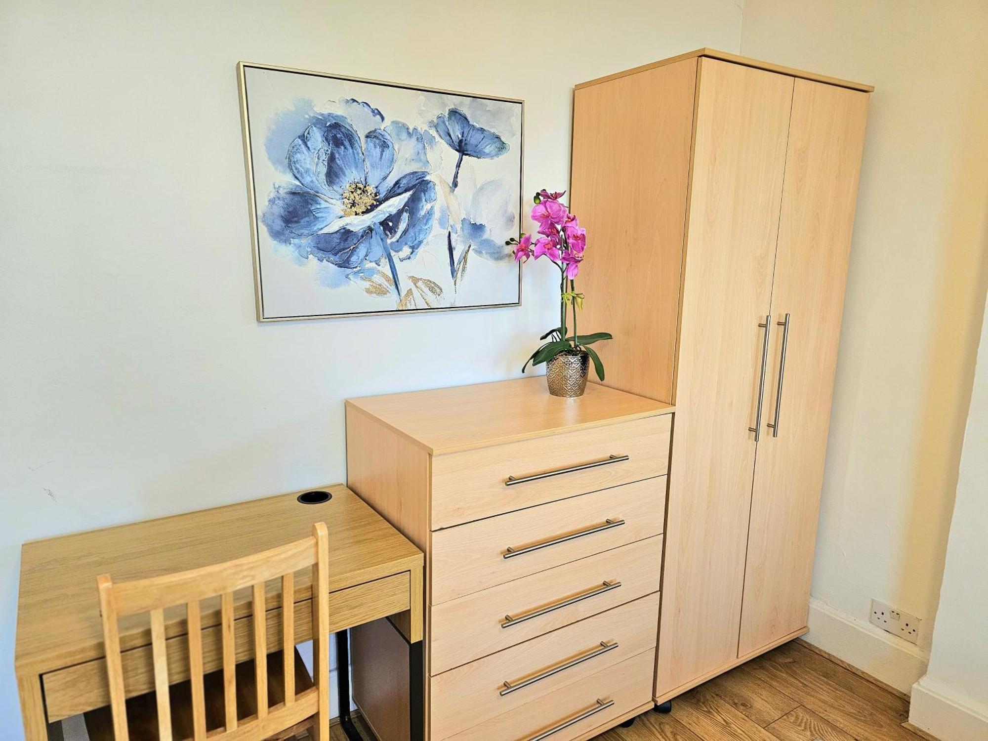 King's Cross & Angel Area, 4 Bedrooms With 7 Beds & Private Rooftop - Walk To St Pancras International