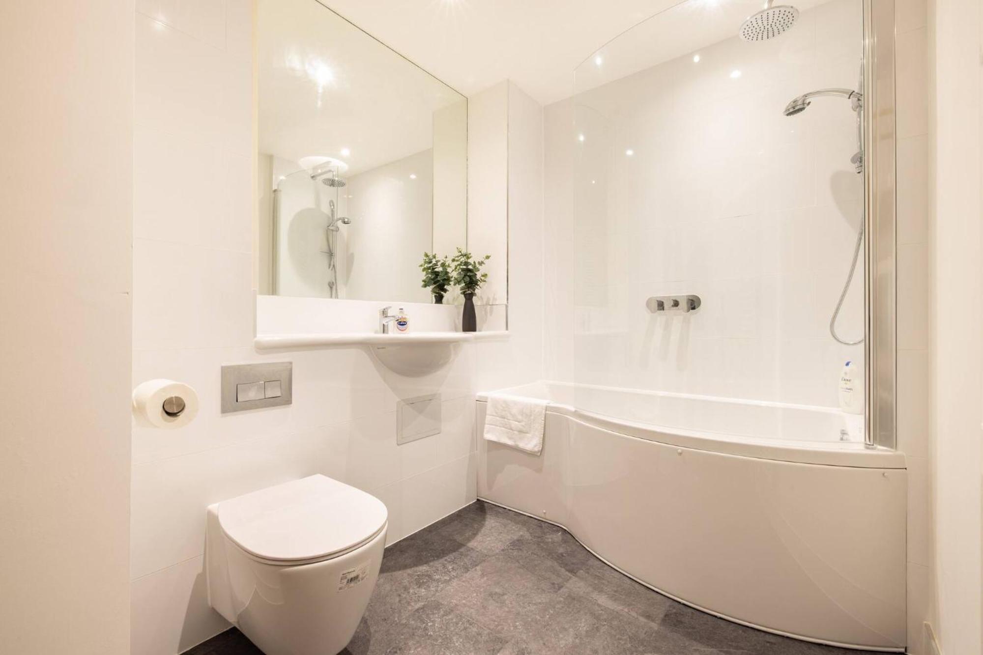 Wild Roses Serviced - Angel Appartement