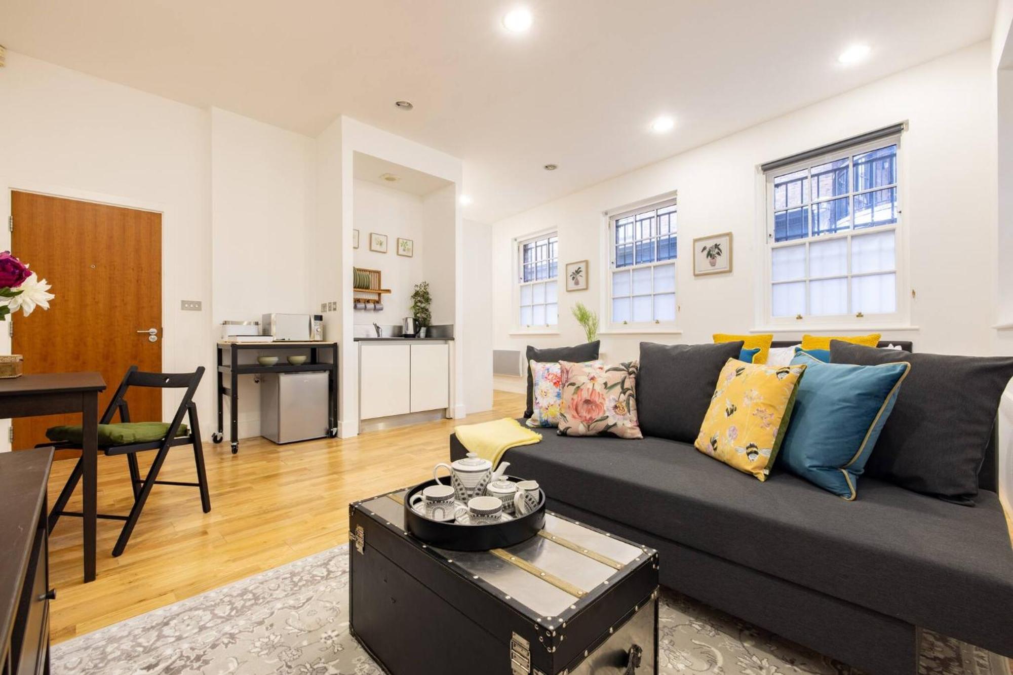 Wild Roses Serviced - Angel Apartment *