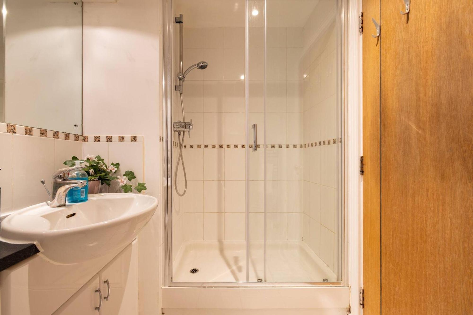 Apartamento Wild Roses Service - East India