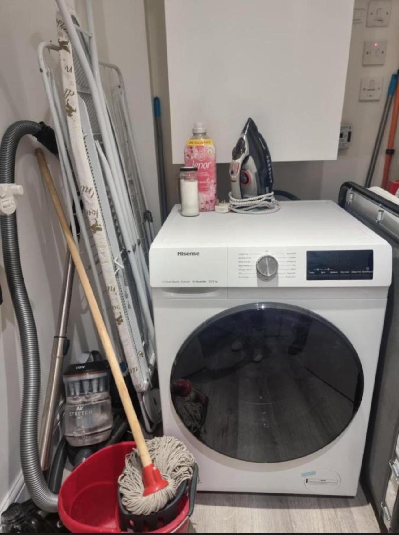 Apartment Greenwich Staycation! Gym-pool-parking-tube Station 2mins Away *