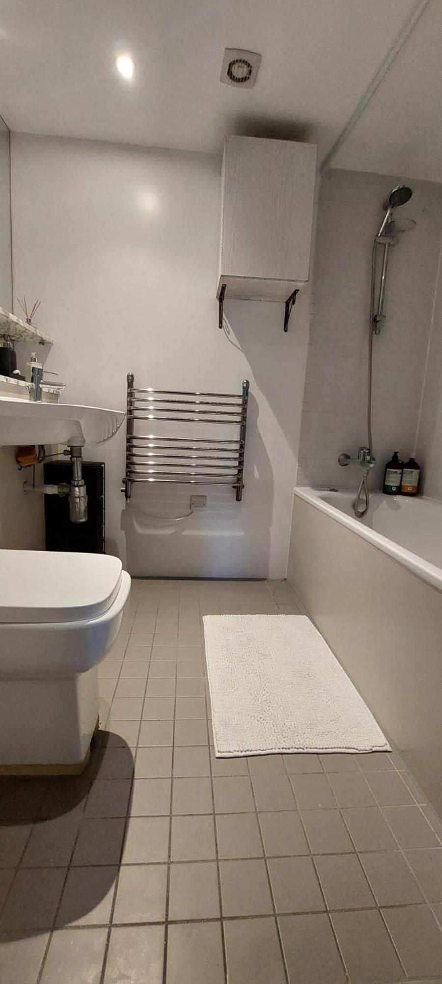 Apartment Greenwich Staycation! Gym-pool-parking-tube Station 2mins Away *