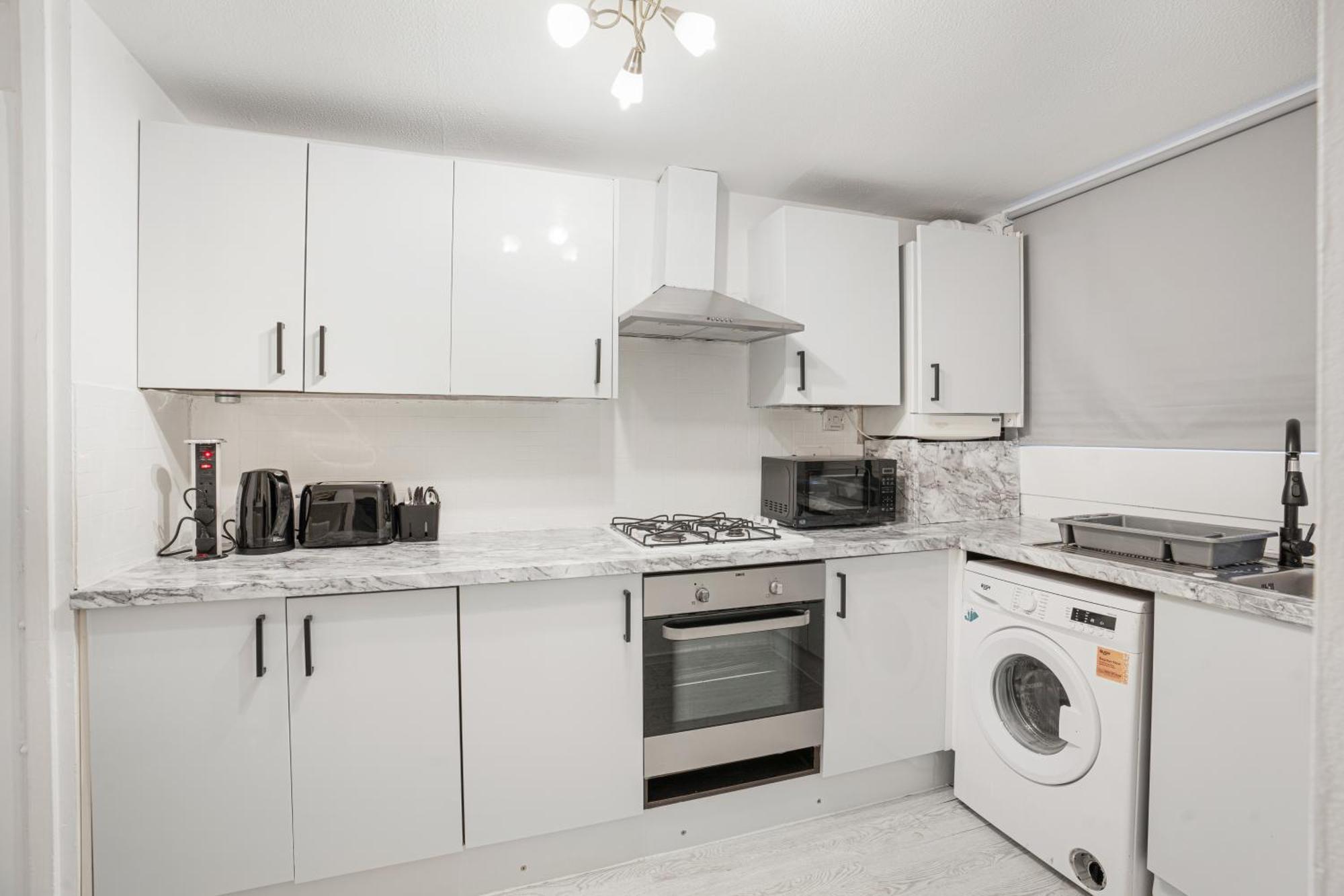 Holiday home Luxury 3 Bedroom House In Woodgreen London