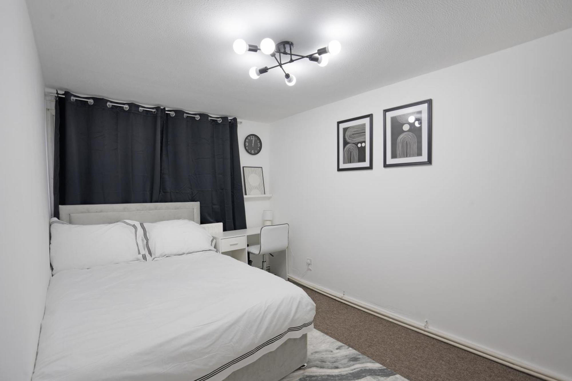 Luxury 3 Bedroom House In Woodgreen Holiday home *