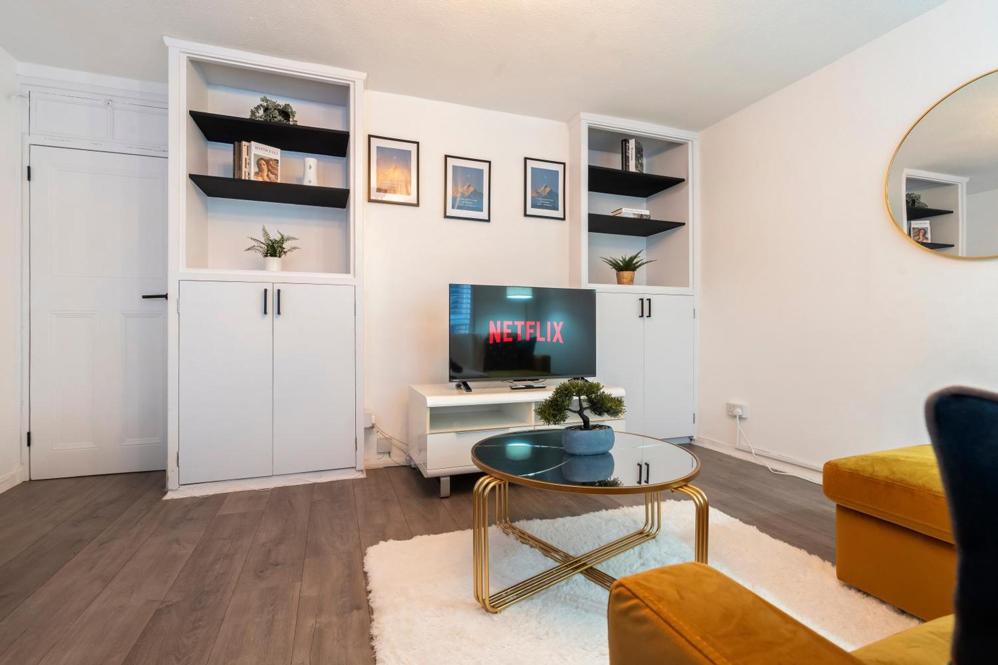 Fulham Serviced Apartment, Sleeps 6 Wifi Parking Apartamento *