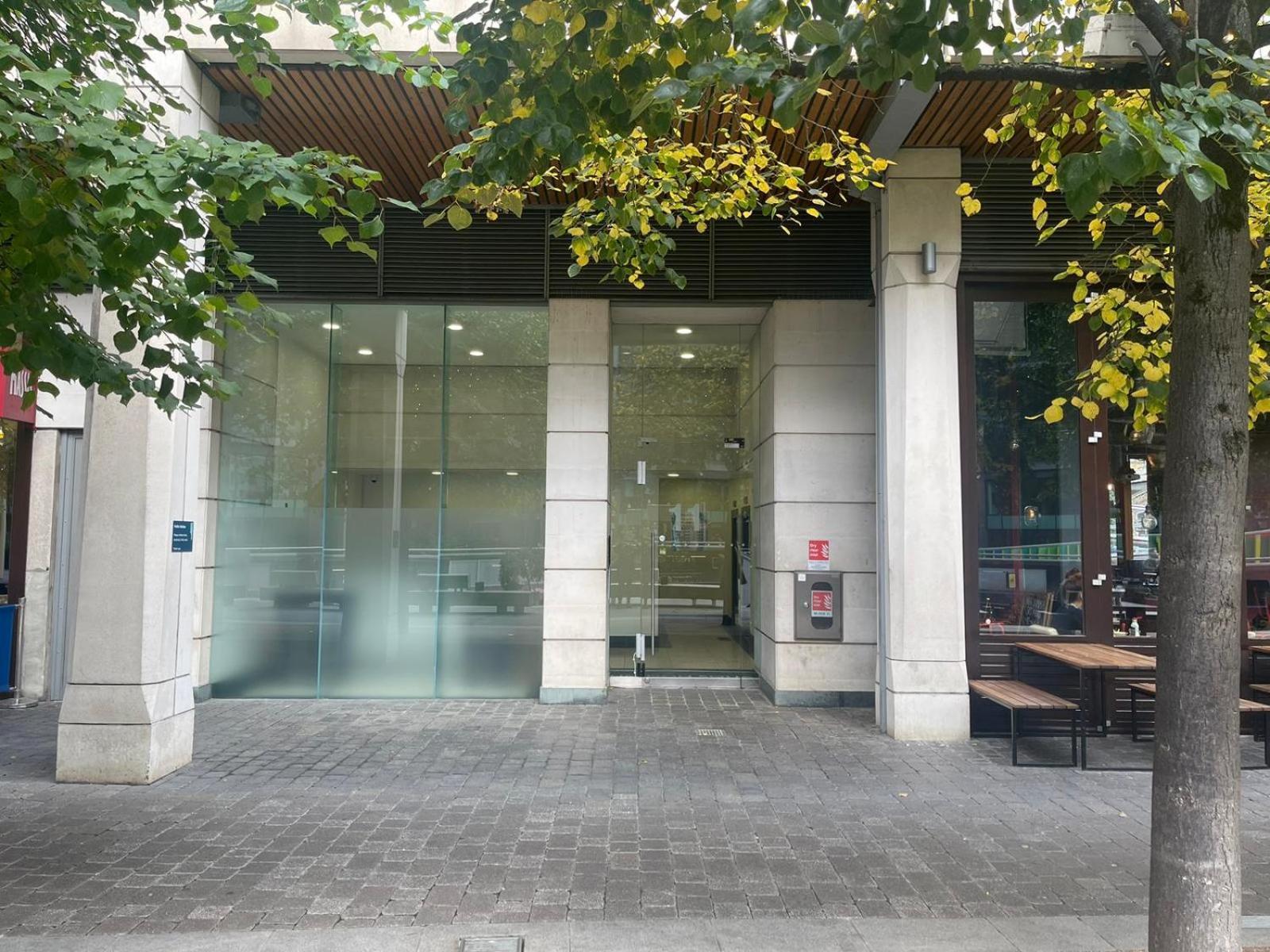 Spacious 3 Bdr With Ac And Rooftop In Paddington Apartment London