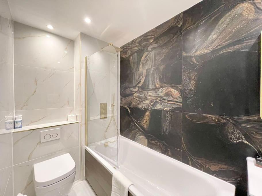 Apartment Spacious 3 Bdr With Ac And Rooftop In Paddington *