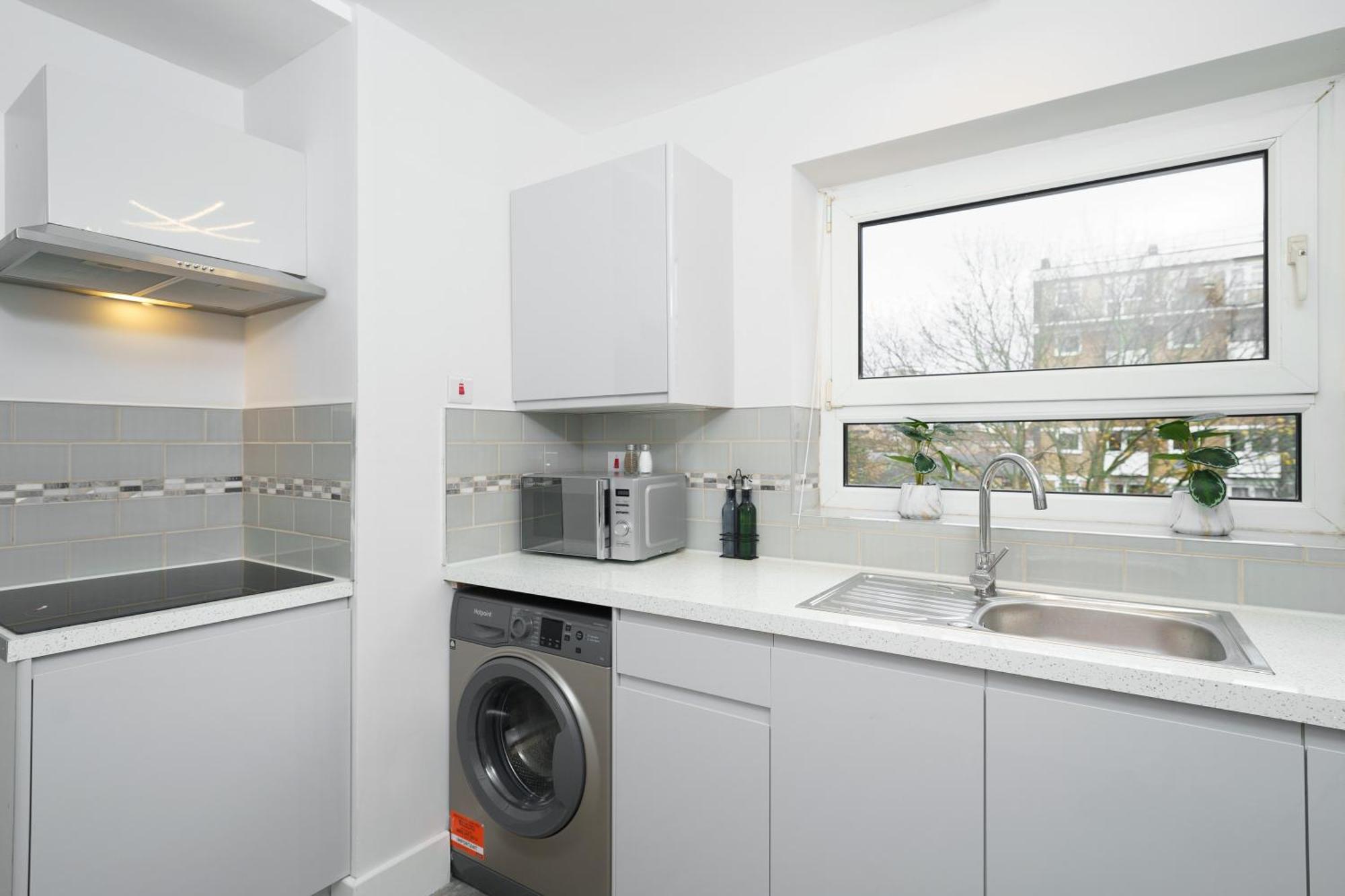 Modern 2 Bedroom Flat Near Tower Bridge *