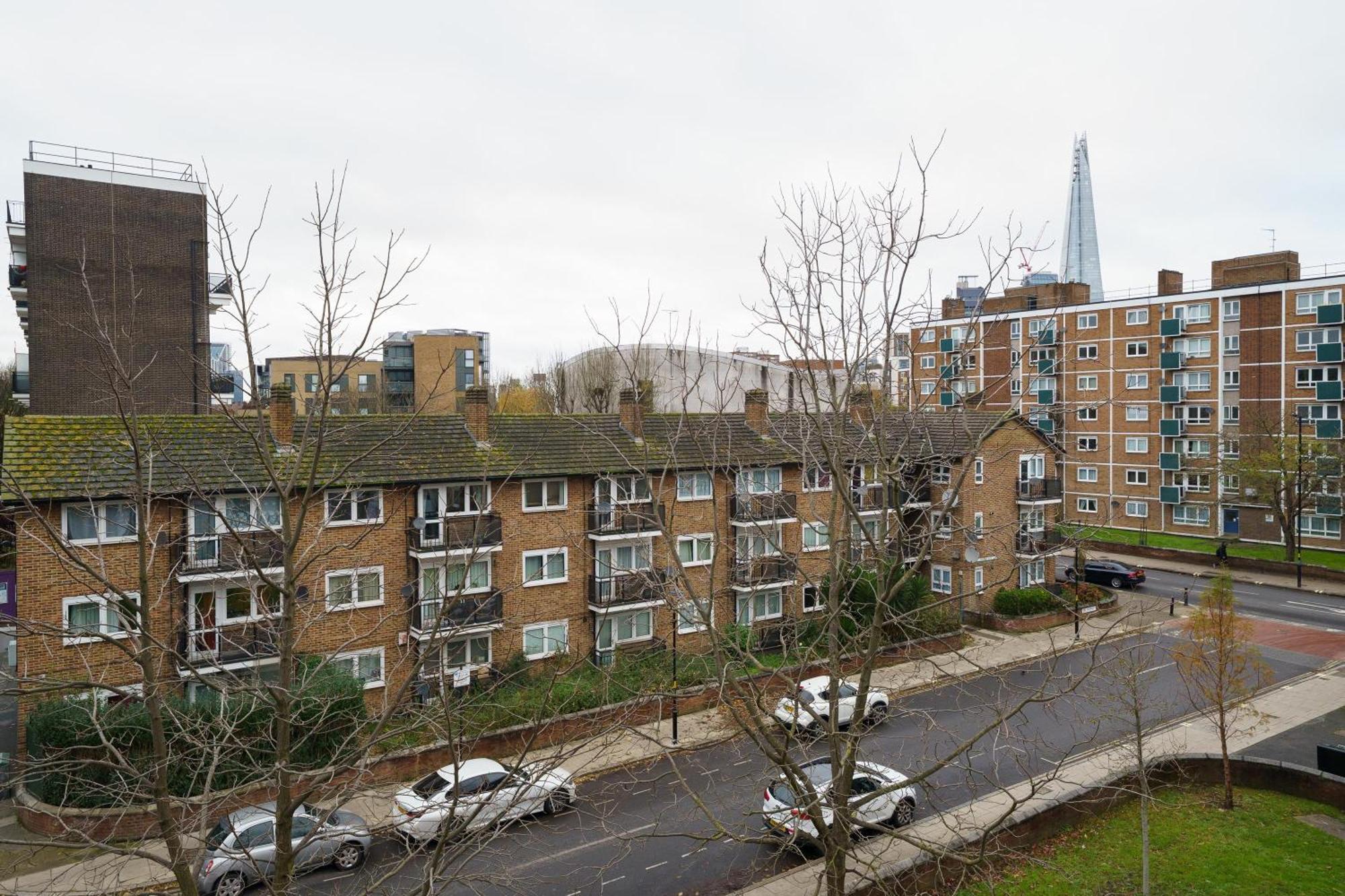 Modern 2 Bedroom Flat Near Tower Bridge London