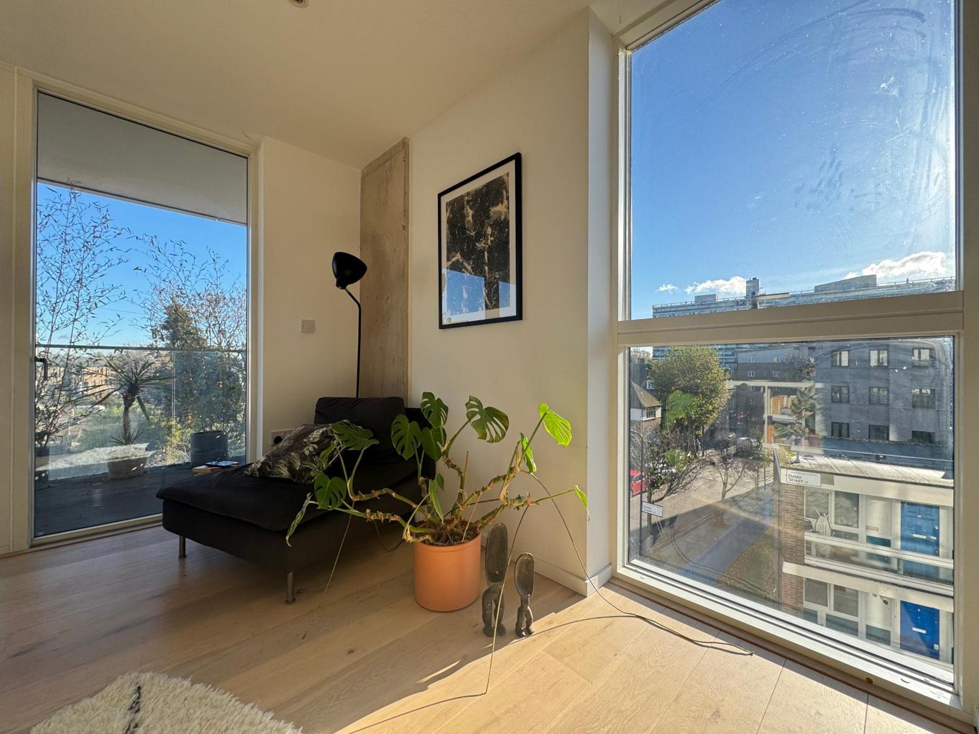Sunfilled 2bd Hideaway By Victoria Park *
