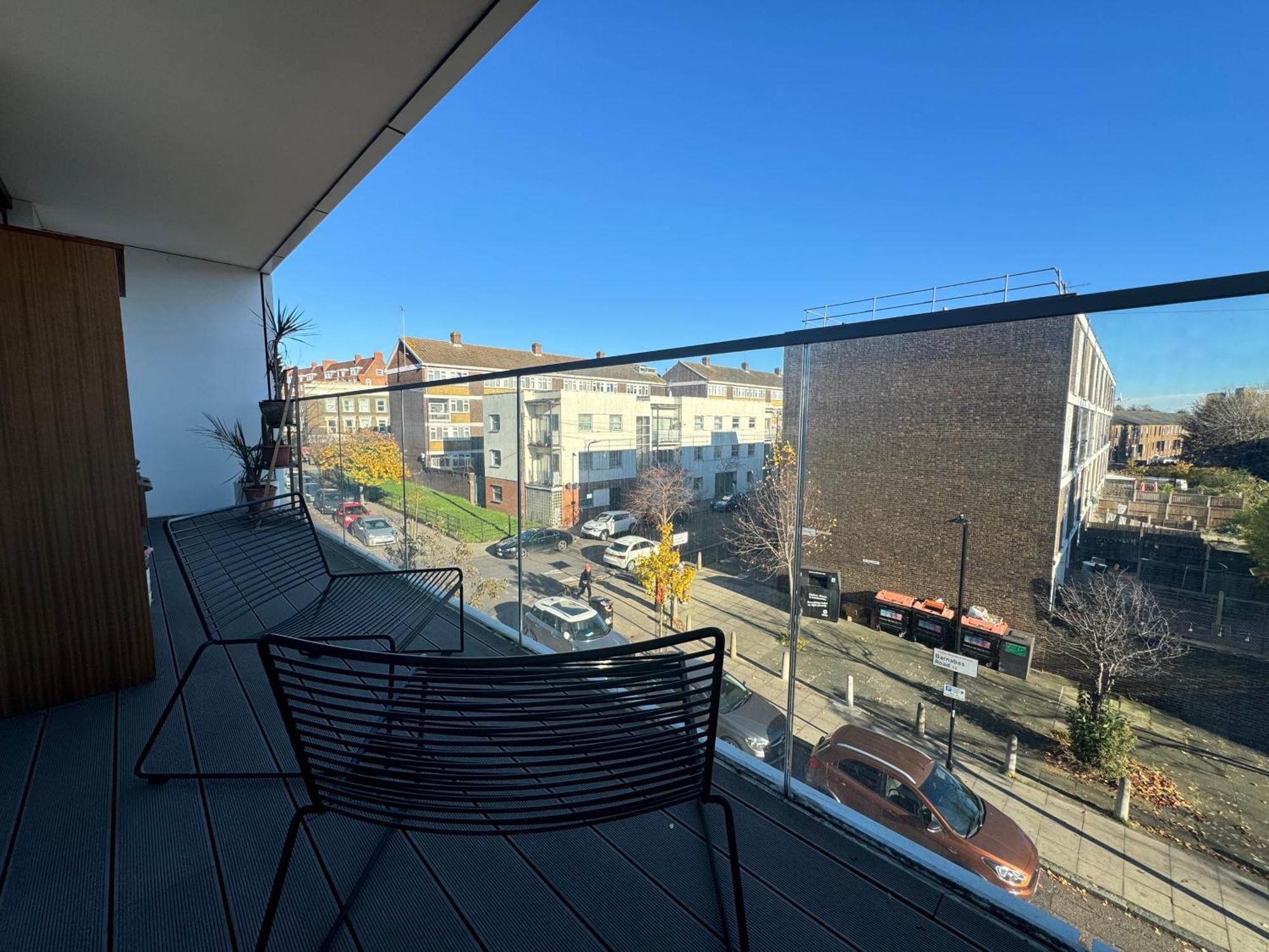 Apartment Sunfilled 2bd Hideaway By Victoria Park London