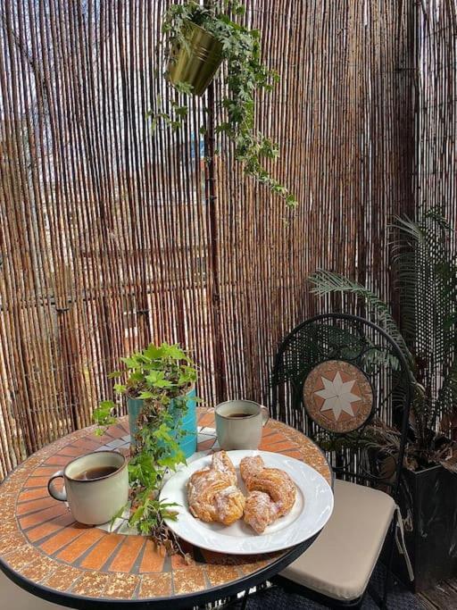 Balcony Flat In Victorian West Kensington Mansion London