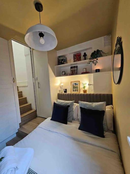 Balcony Flat In Victorian West Kensington Mansion Leilighet London