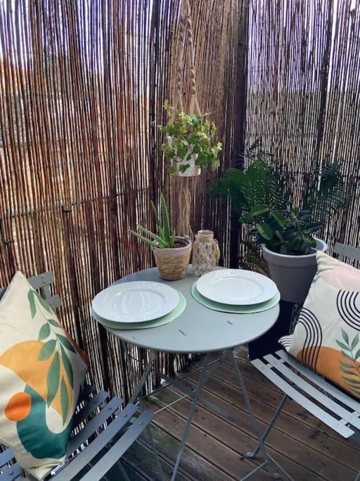 Balcony Flat In Victorian West Kensington Mansion London