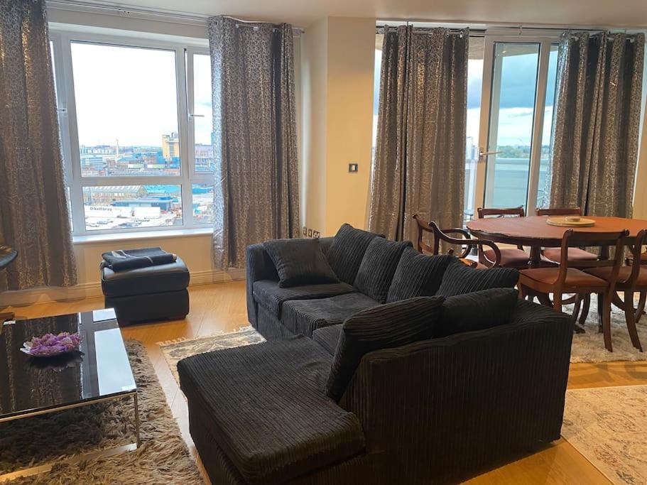 Leilighet 2 Bedroom Royal Docks Riverside