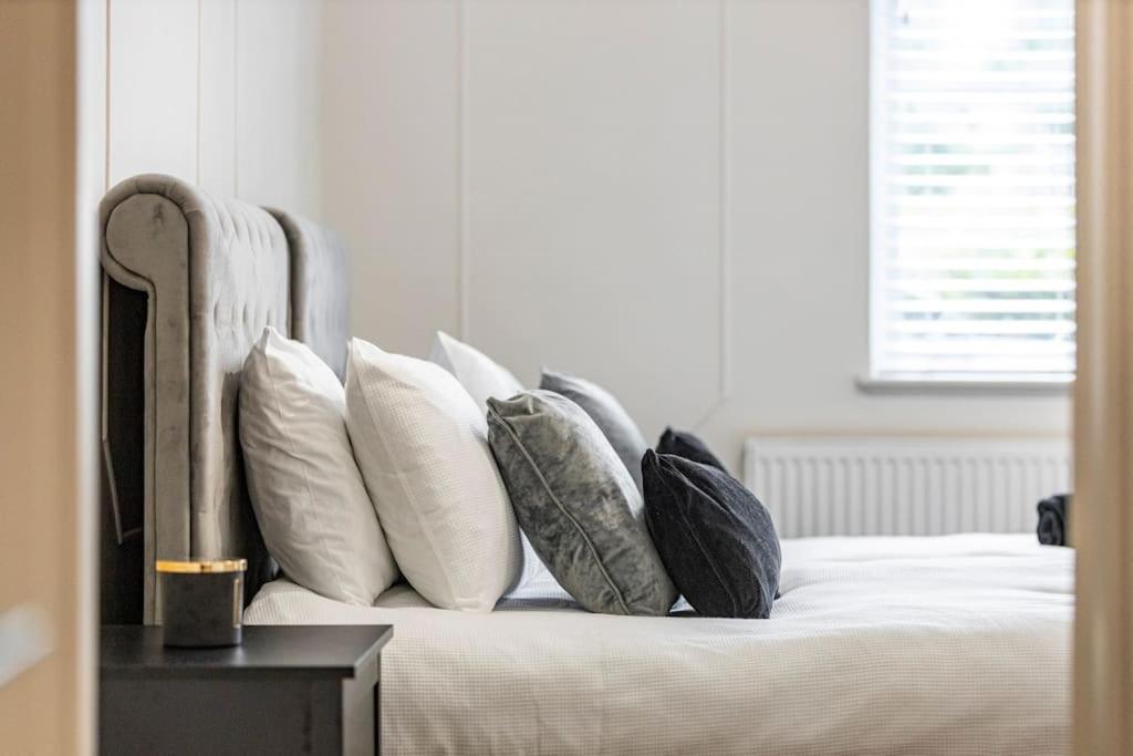 Cozy And Spacious Full Size Flat London
