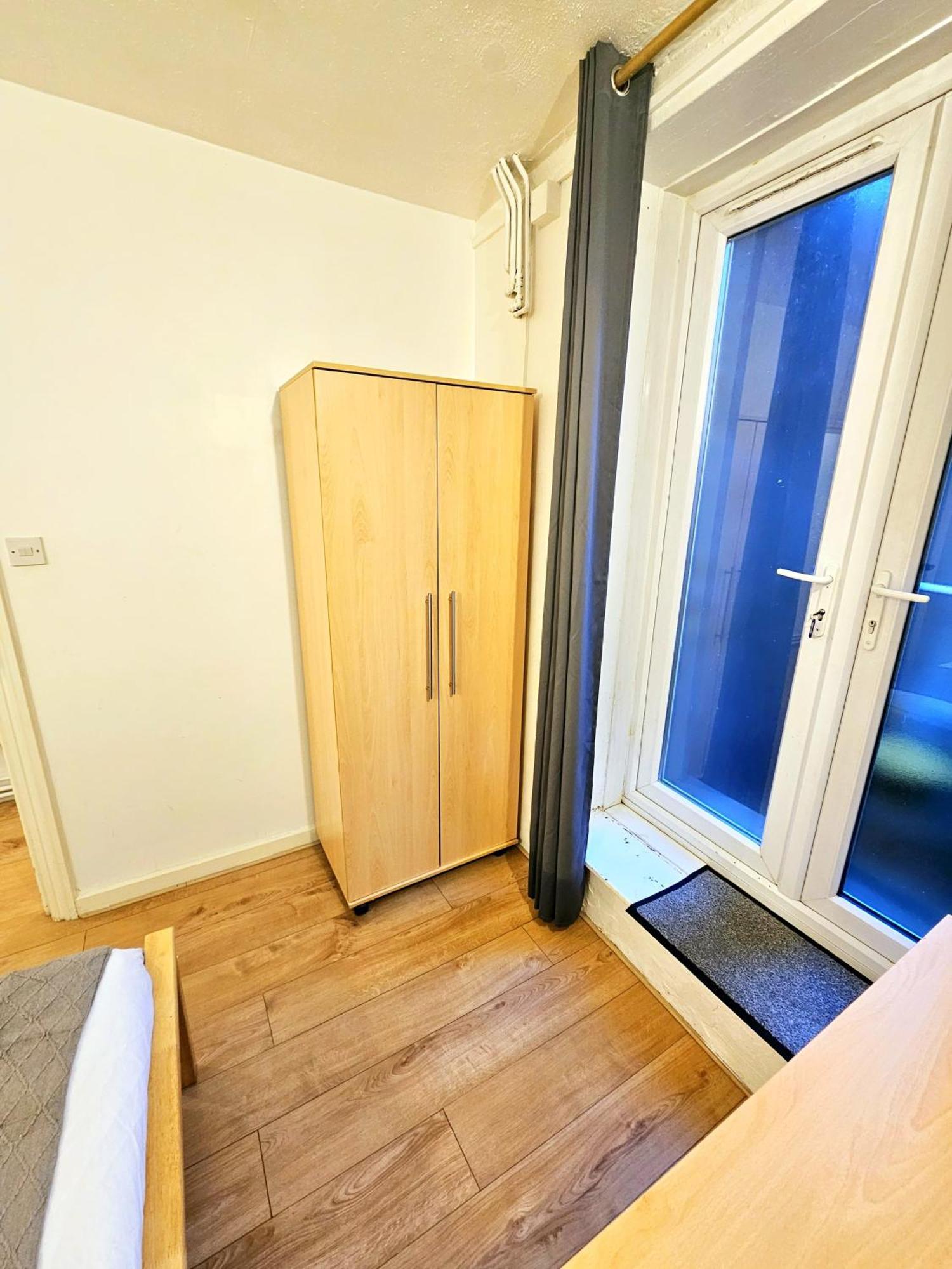 Duplex With 3 Bedrooms And Large Sofa-bed Back Patio, Near Angel And King's Cross Station Londres