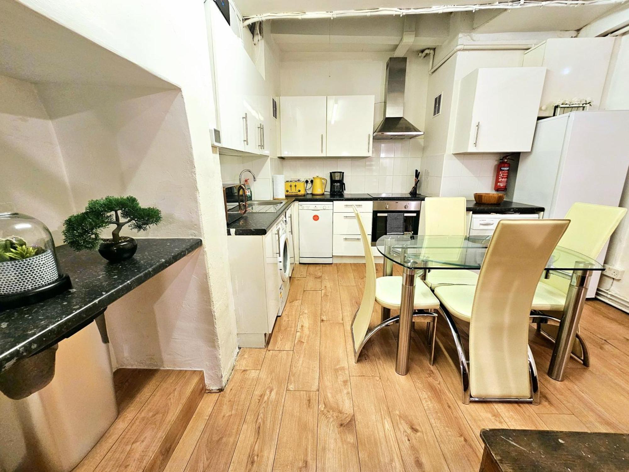 Duplex With 3 Bedrooms And Large Sofa-bed Back Patio, Near Angel And King's Cross Station Apartamento