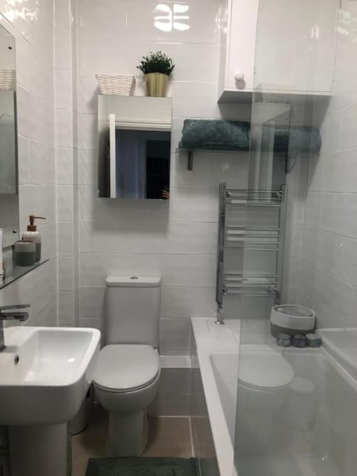 Apartment Flat *
