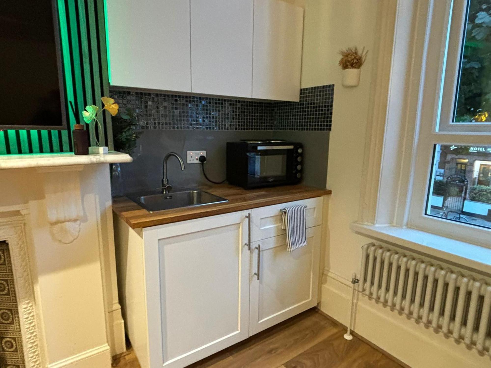 Zee Homes W6 Apartamento *