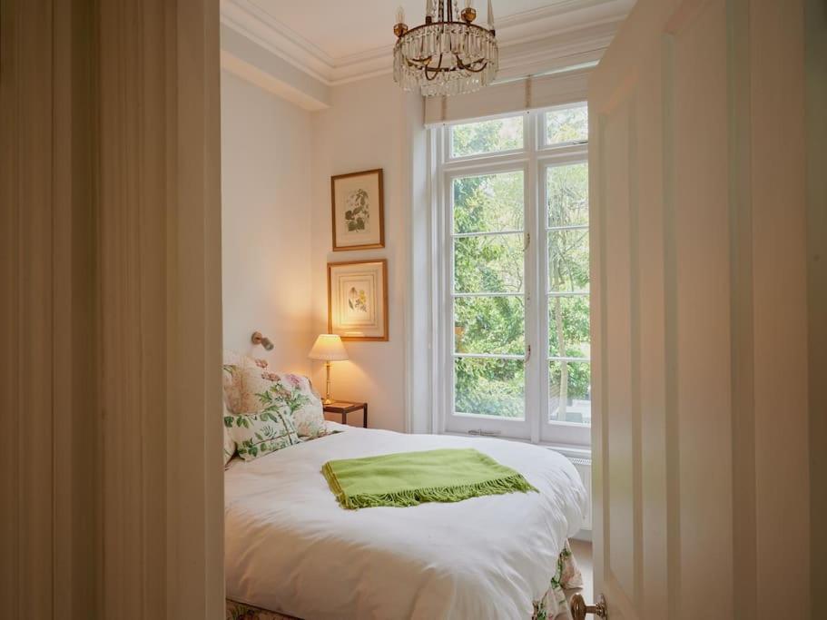 Lovely Chelsea In Quiet Neighbourhood Leilighet London