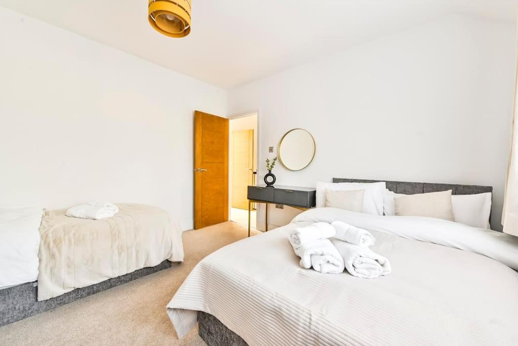 House With Garden Next Wembley Stadium Free Parking Leilighet *