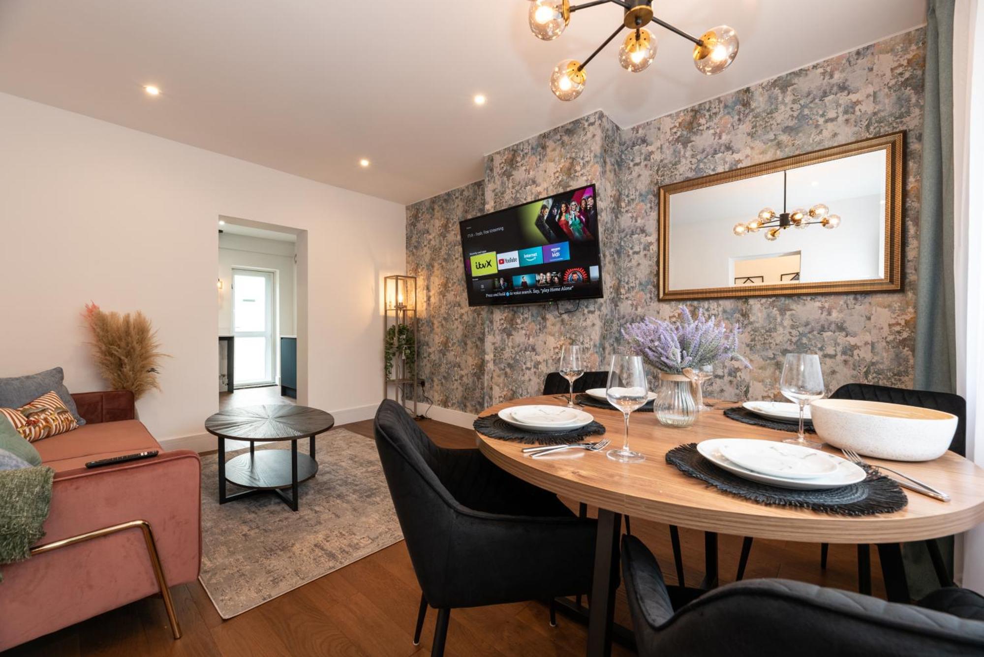 Stylish & Elegant 2-br Flat In Greenwich