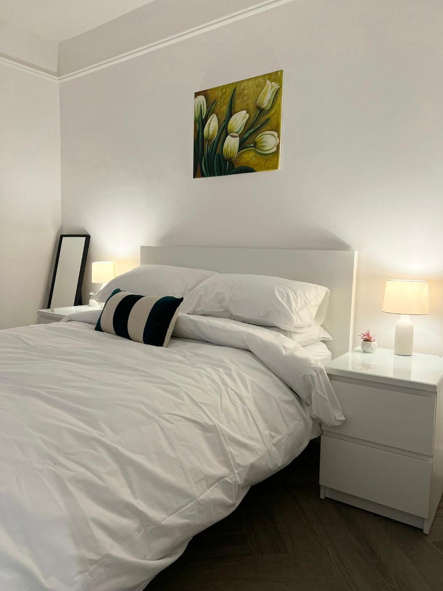 New 2 Bed Mansion Flat In Chinatown! *