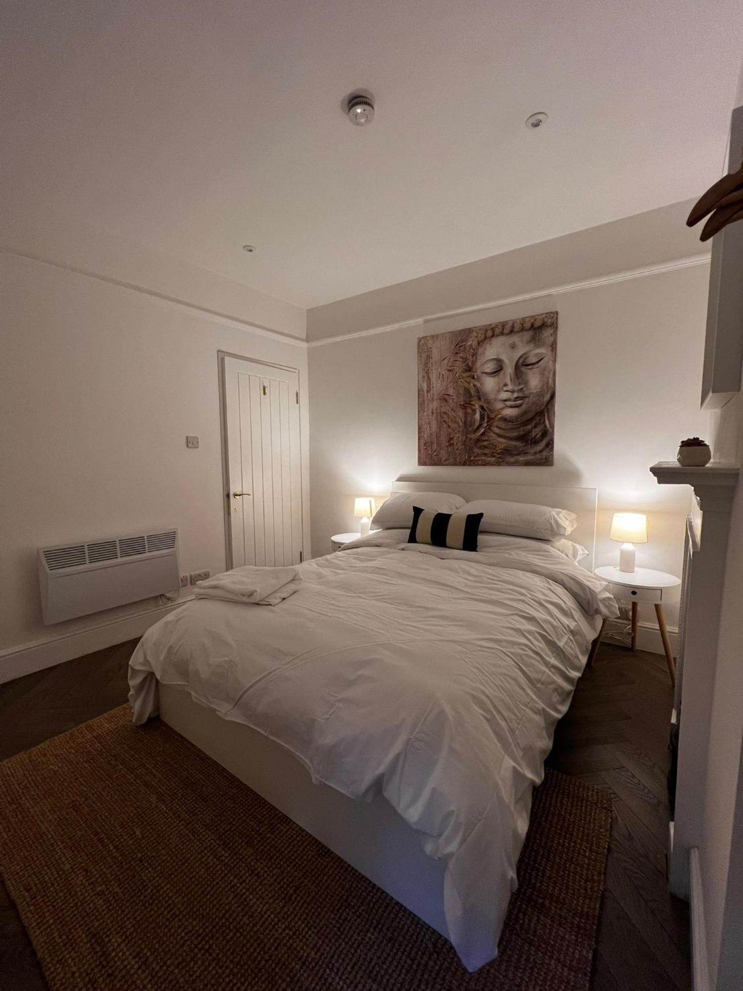 New 2 Bed Mansion Flat In Chinatown! Apartment