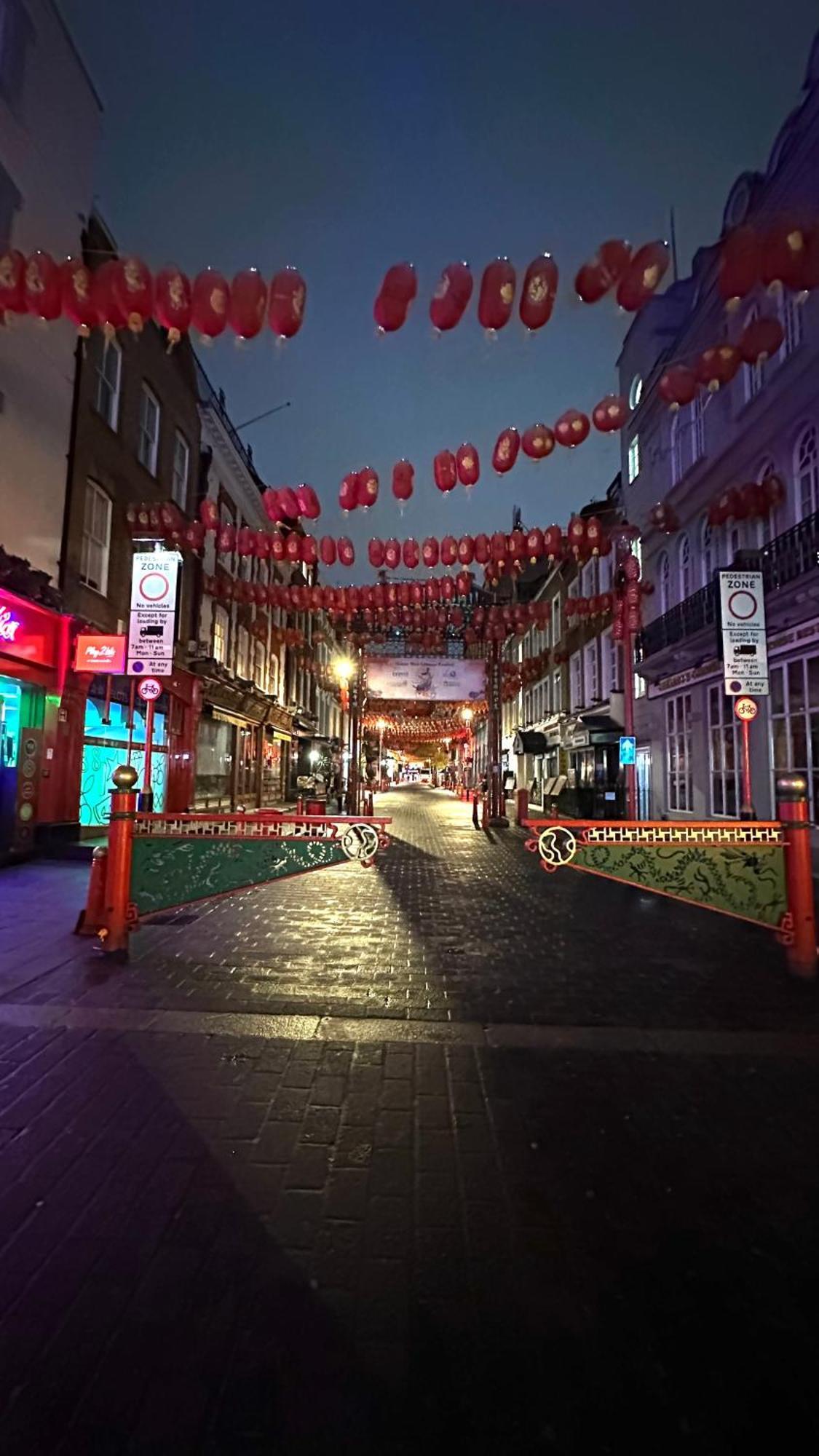 New 2 Bed Mansion Flat In Chinatown! *