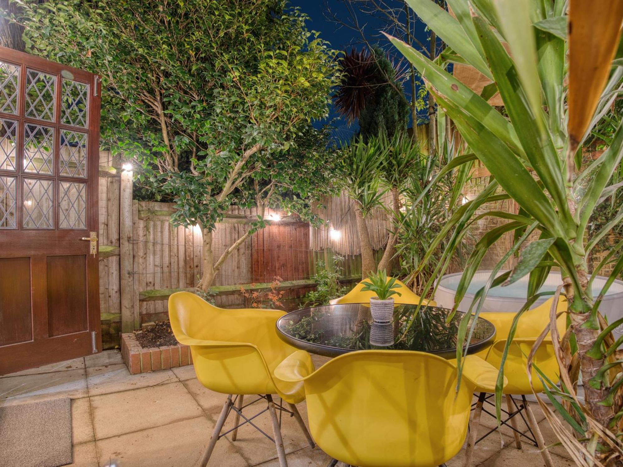 Villa Fulham - Hot Tub, Parking, Games & Cinema *