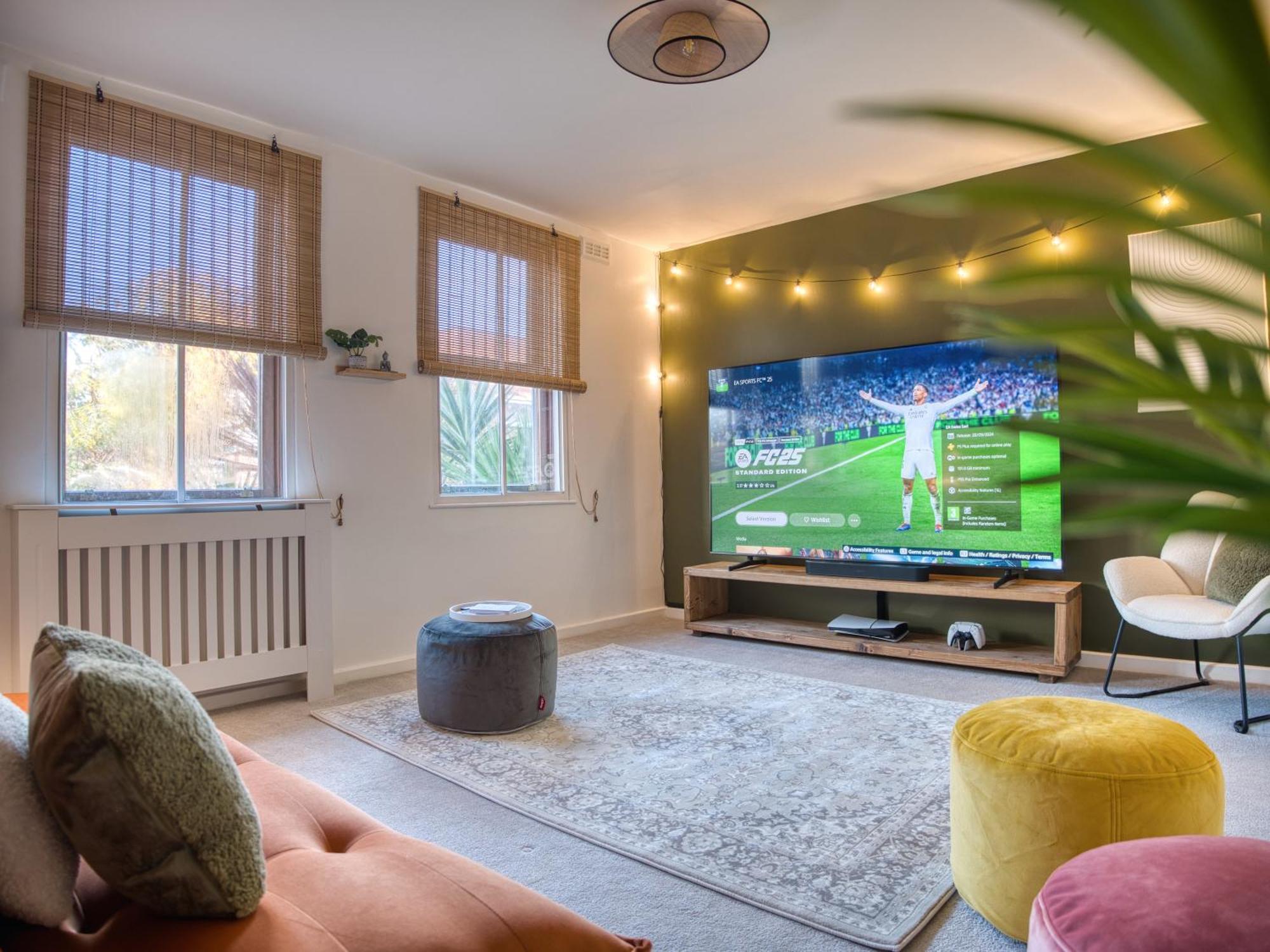 Fulham - Hot Tub, Parking, Games & Cinema Villa *