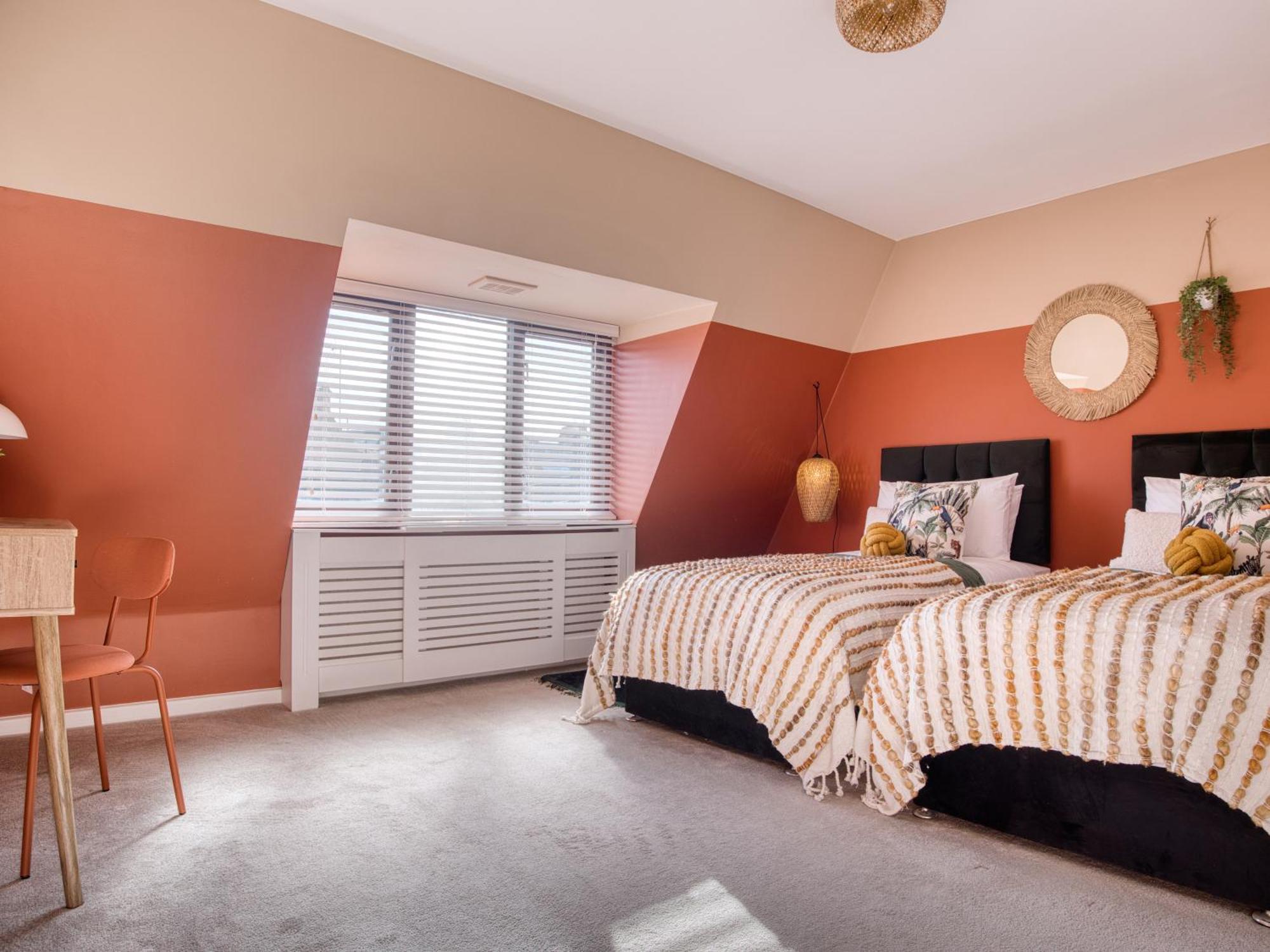 Villa Fulham - Hot Tub, Parking, Games & Cinema *