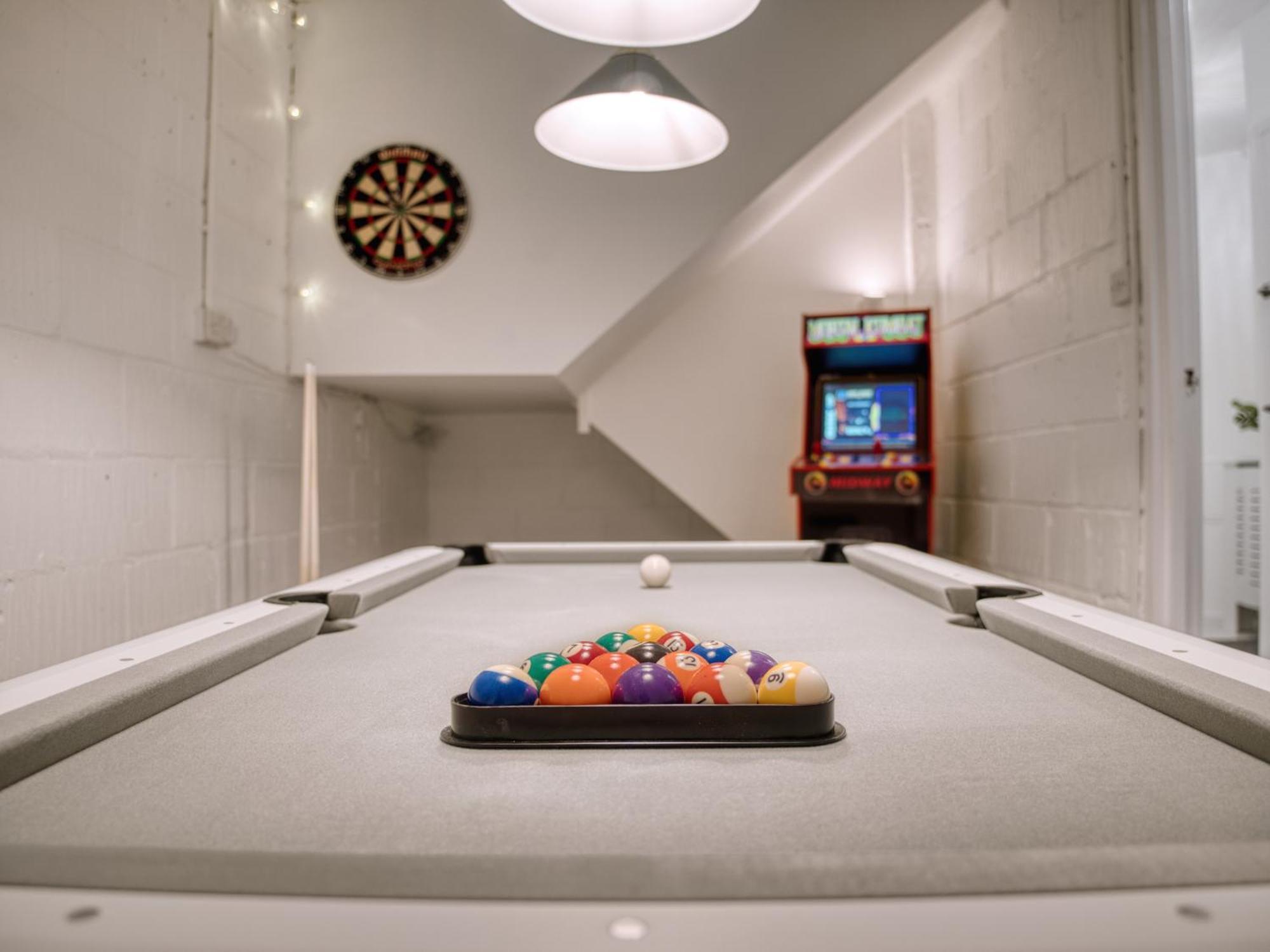 Villa Fulham - Hot Tub, Parking, Games & Cinema *