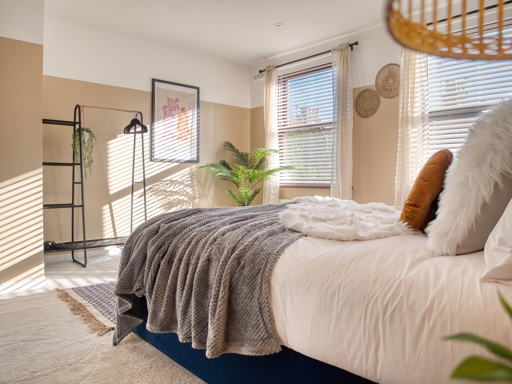 Fulham - Hot Tub, Parking, Games & Cinema Villa *